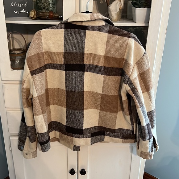 SHEIN Shacket - Picture 2 of 2